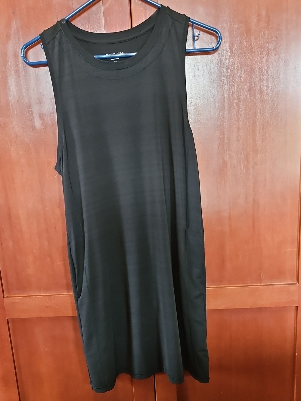 Athleta Sleeveless Black Shift Dress